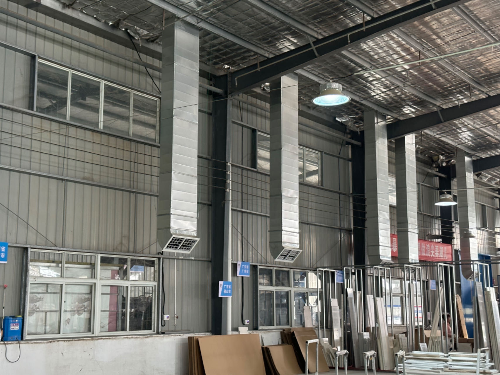 鋼結(jié)構(gòu)廠房的特點(diǎn)及存在的問題？有針對性的廠房降溫方案?