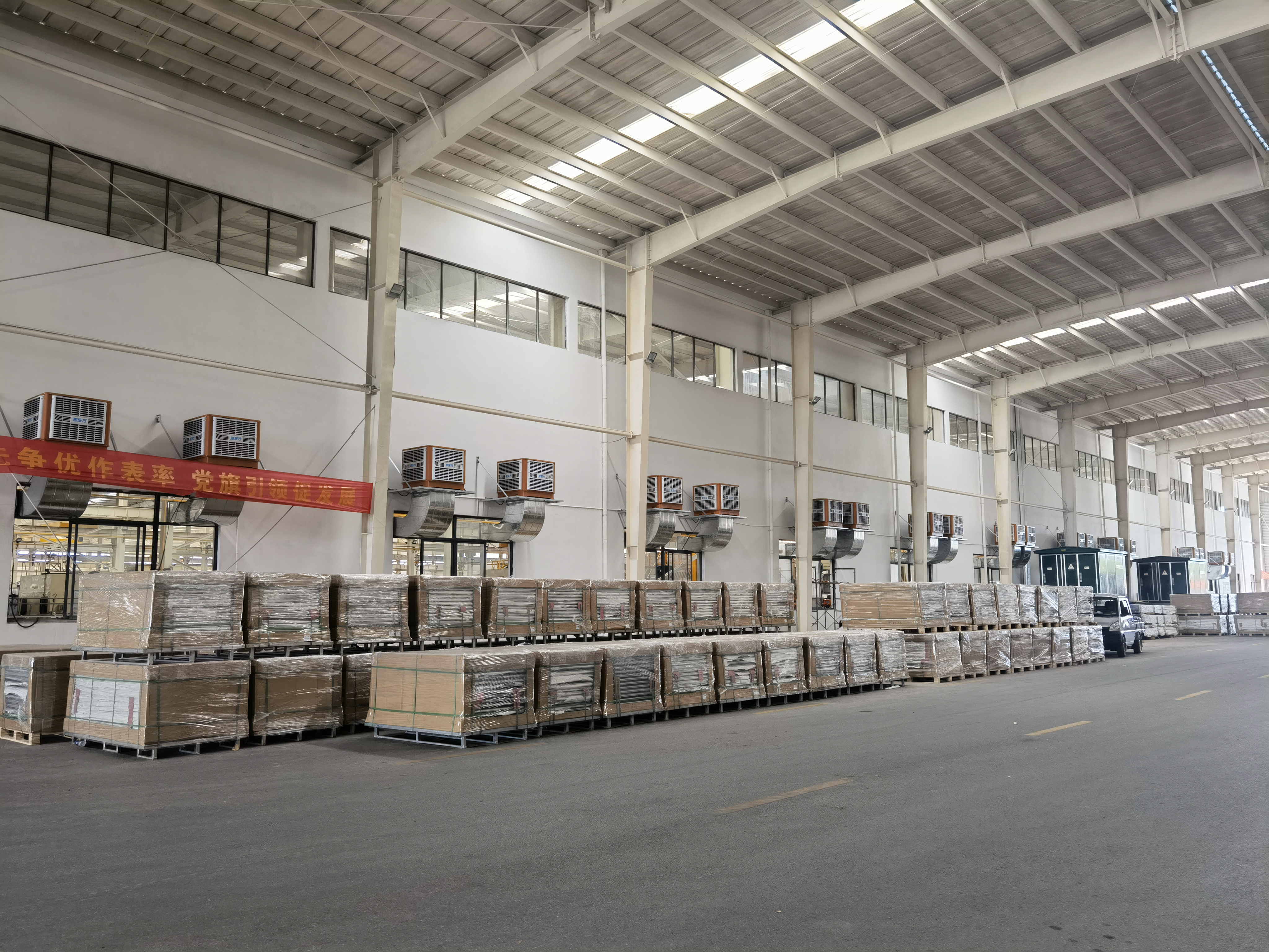 大型廠房降溫通風選擇用什么降溫設備好？湖北潤東方廠家告訴你