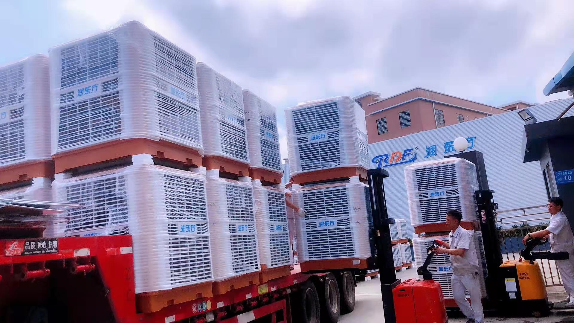 湖北冷風(fēng)機好用嗎？為何車間降溫通風(fēng)使用工業(yè)冷風(fēng)機