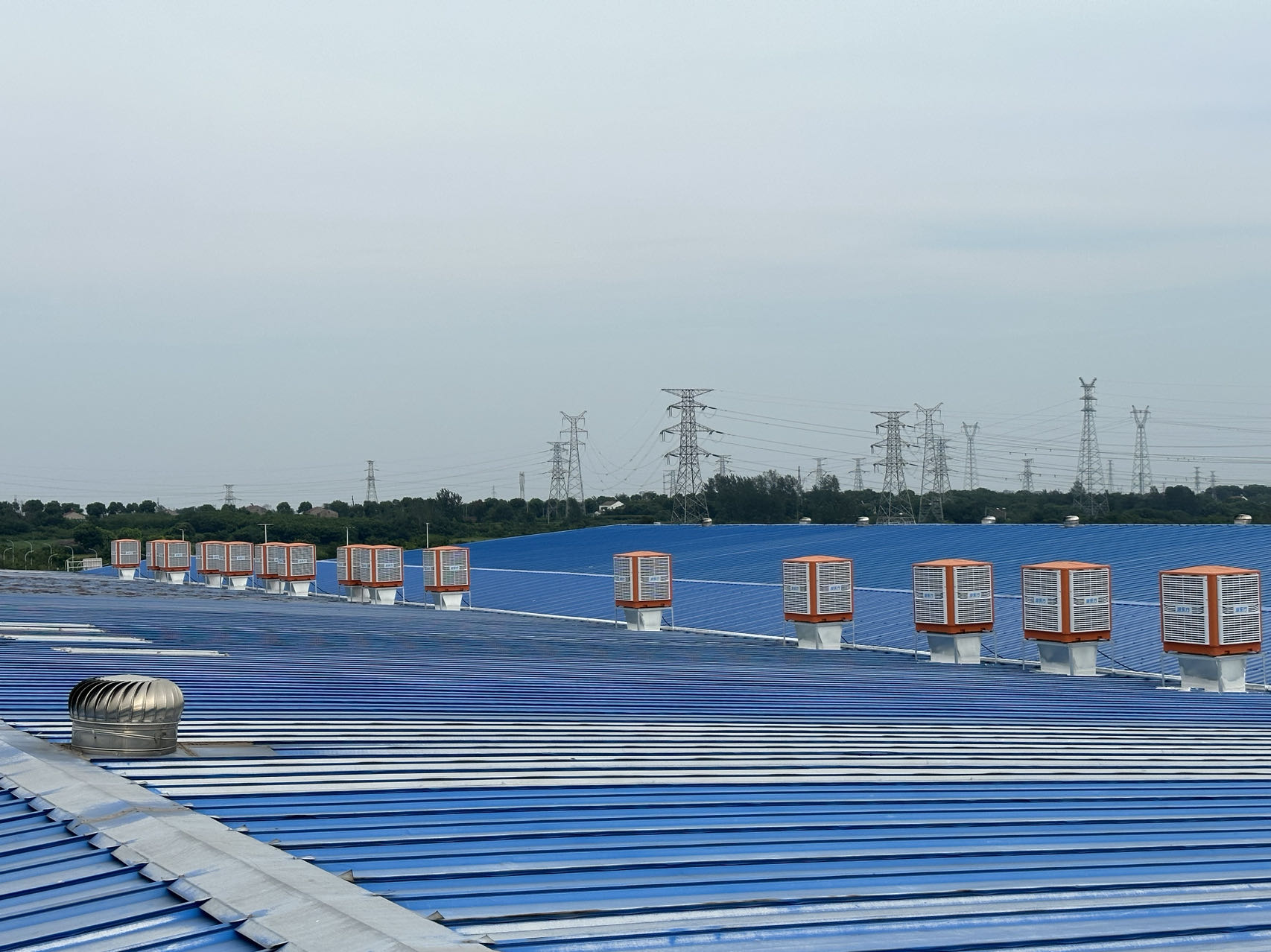 工廠通風(fēng)降溫選擇潤(rùn)東方環(huán)保空調(diào)的原因有哪些？