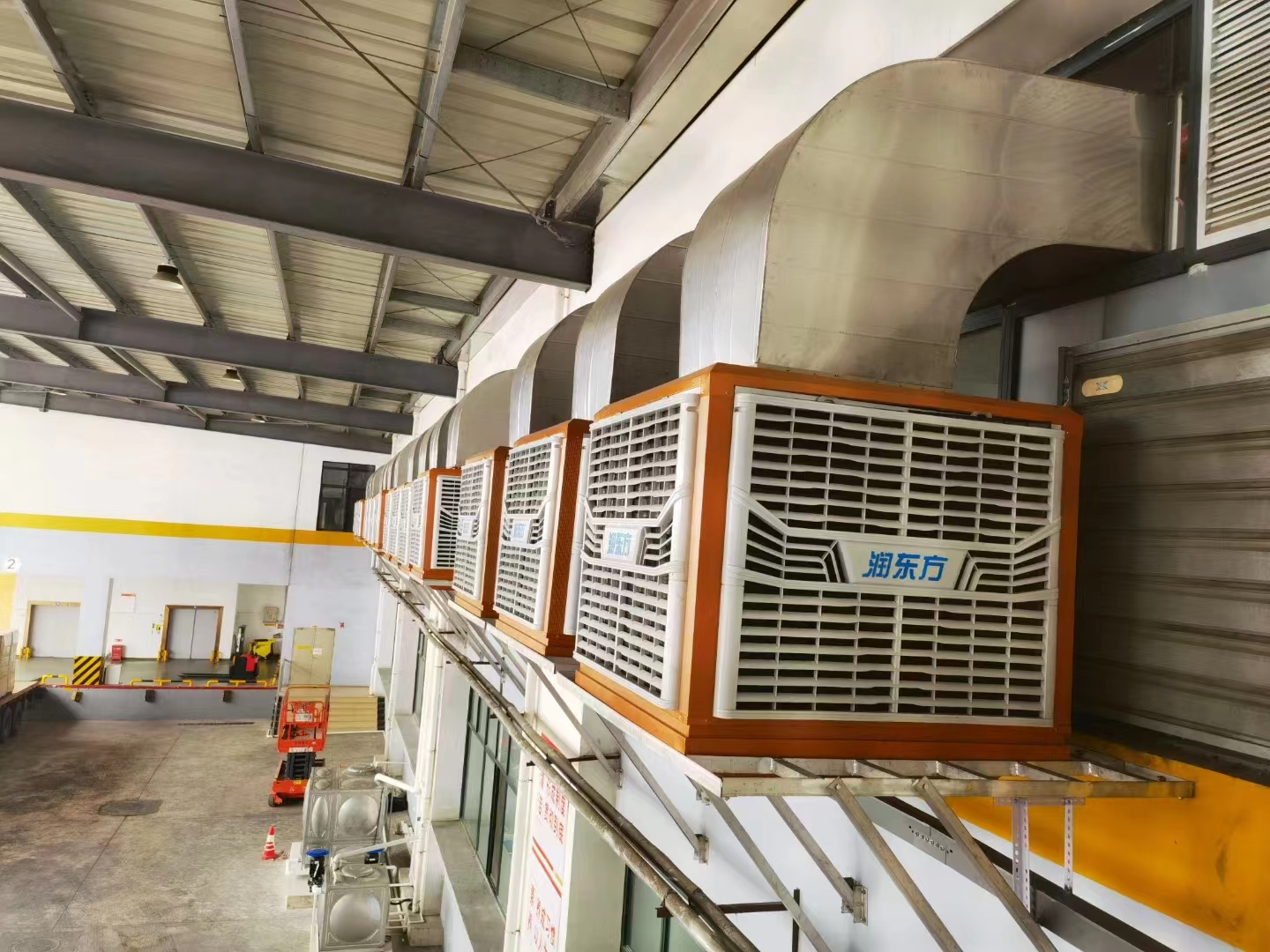 工業(yè)冷風(fēng)機(jī)能解決好車間降溫的問題？湖北冷風(fēng)機(jī)廠家解答