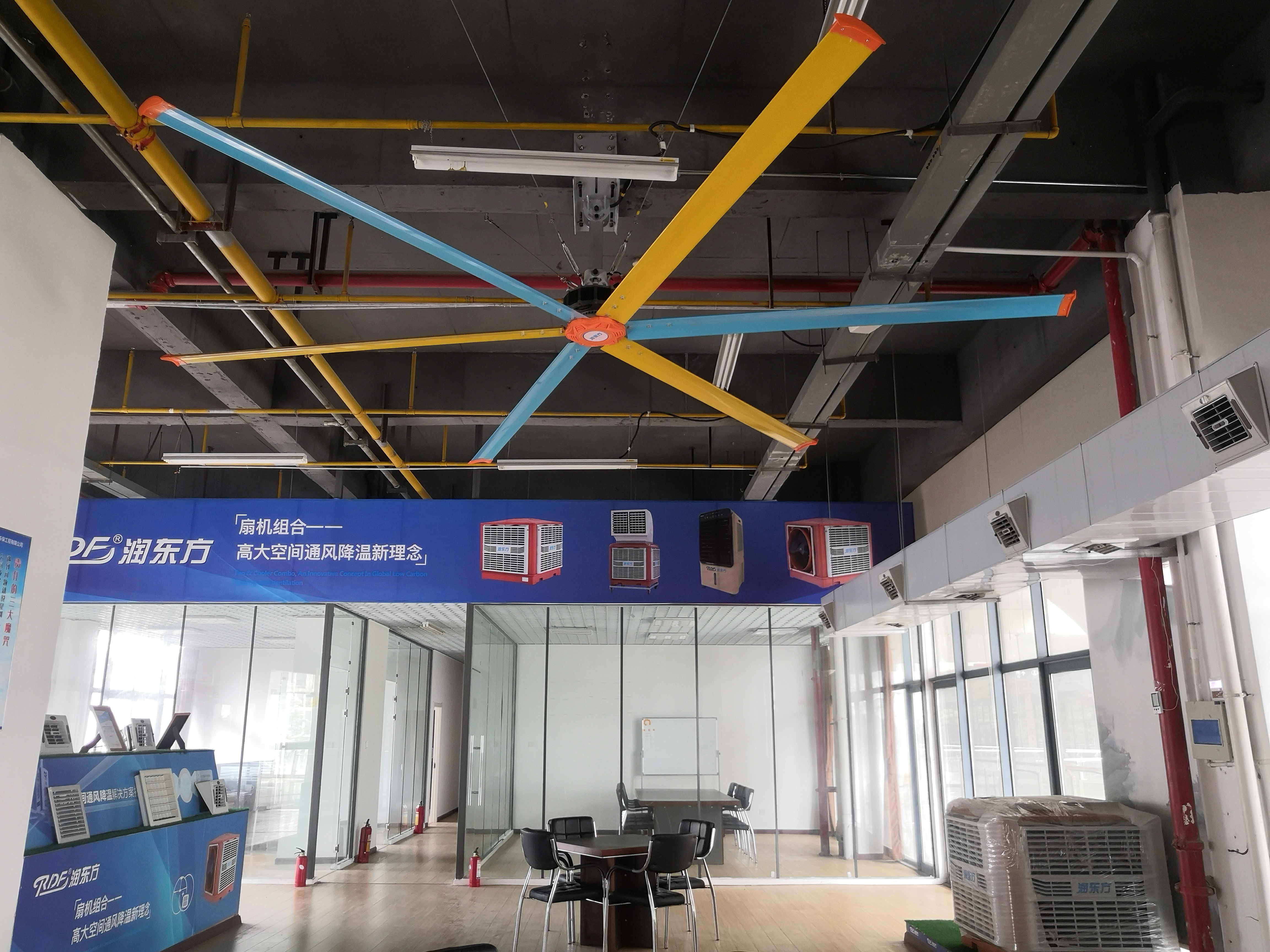 永磁內(nèi)轉(zhuǎn)子工業(yè)大風(fēng)扇有哪些優(yōu)勢？為什么在廠房降溫通風(fēng)受歡迎?