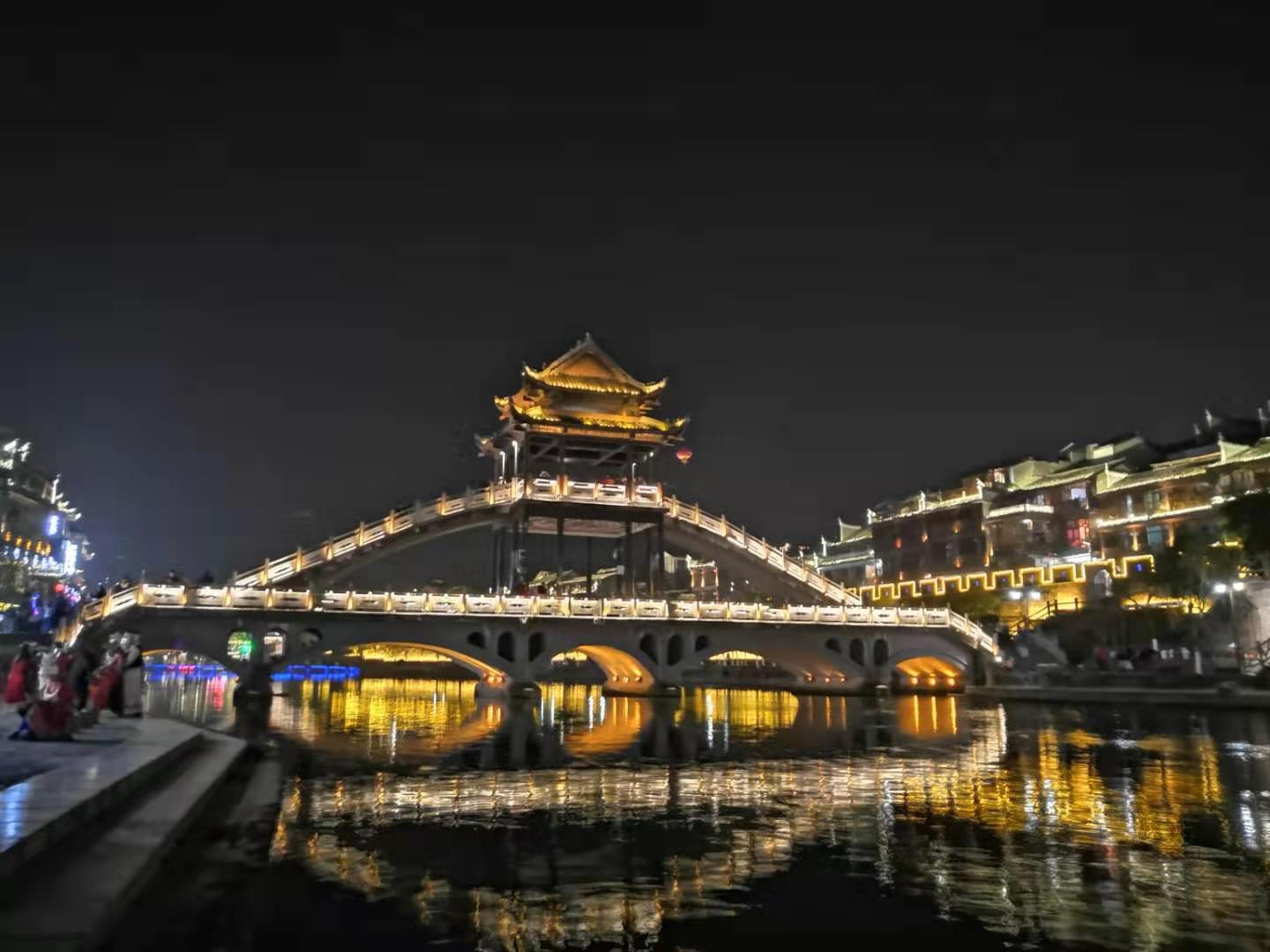 從韶山到張家界再到鳳凰古城，湖北盛秦風公司湘西探秘之旅圓滿落幕！